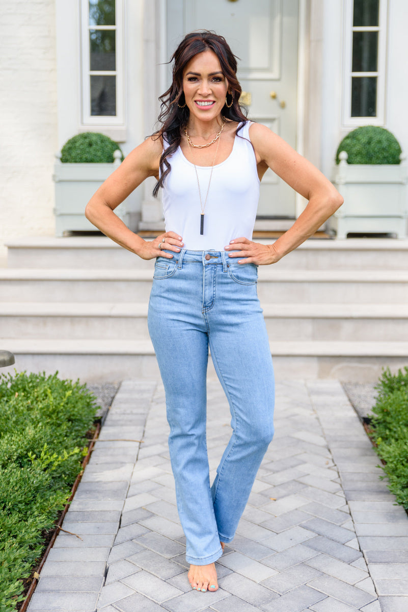 Rylee 90s High Rise Straight Leg Jeans – Aydin & Ella